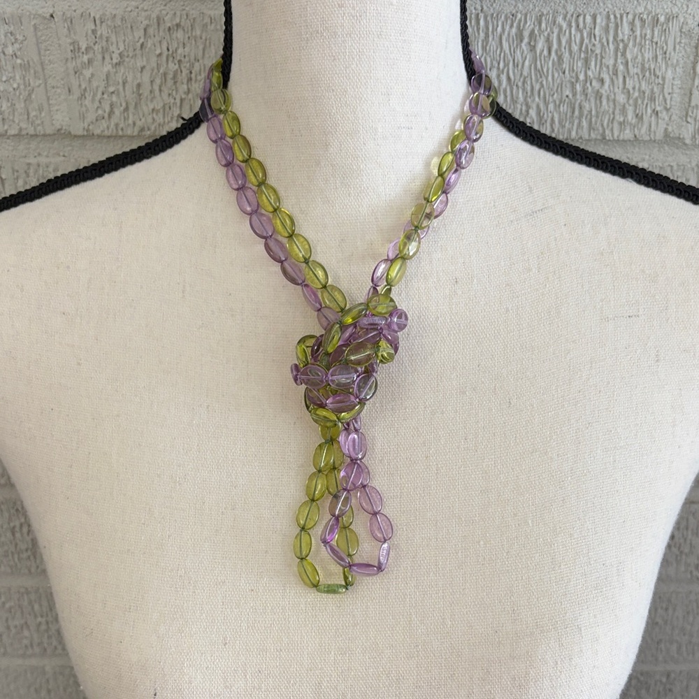 Set of 2 Long Necklaces Green and Purple Oval Glass Beads Strand Over the Head - Picture 6 of 7